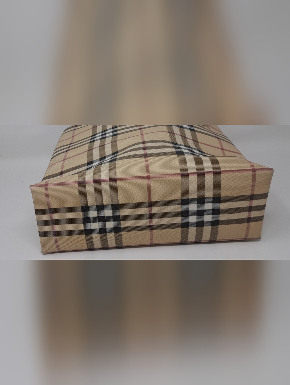 NEW Burberry London Tote Bag Nova Check Vintage Y2K Italy PVC Size Medium - Picture 4 of 16